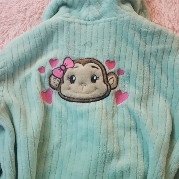 Monkey Robe - Picture 2 of 2